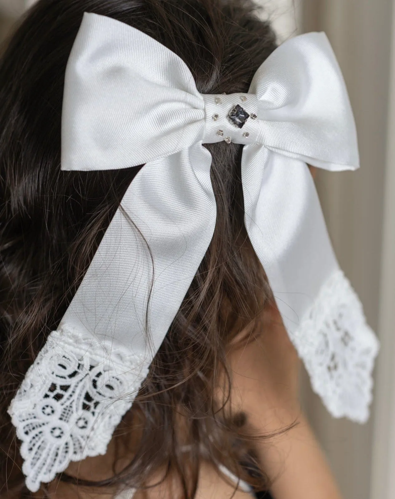 Audrey Lace Hair Bow