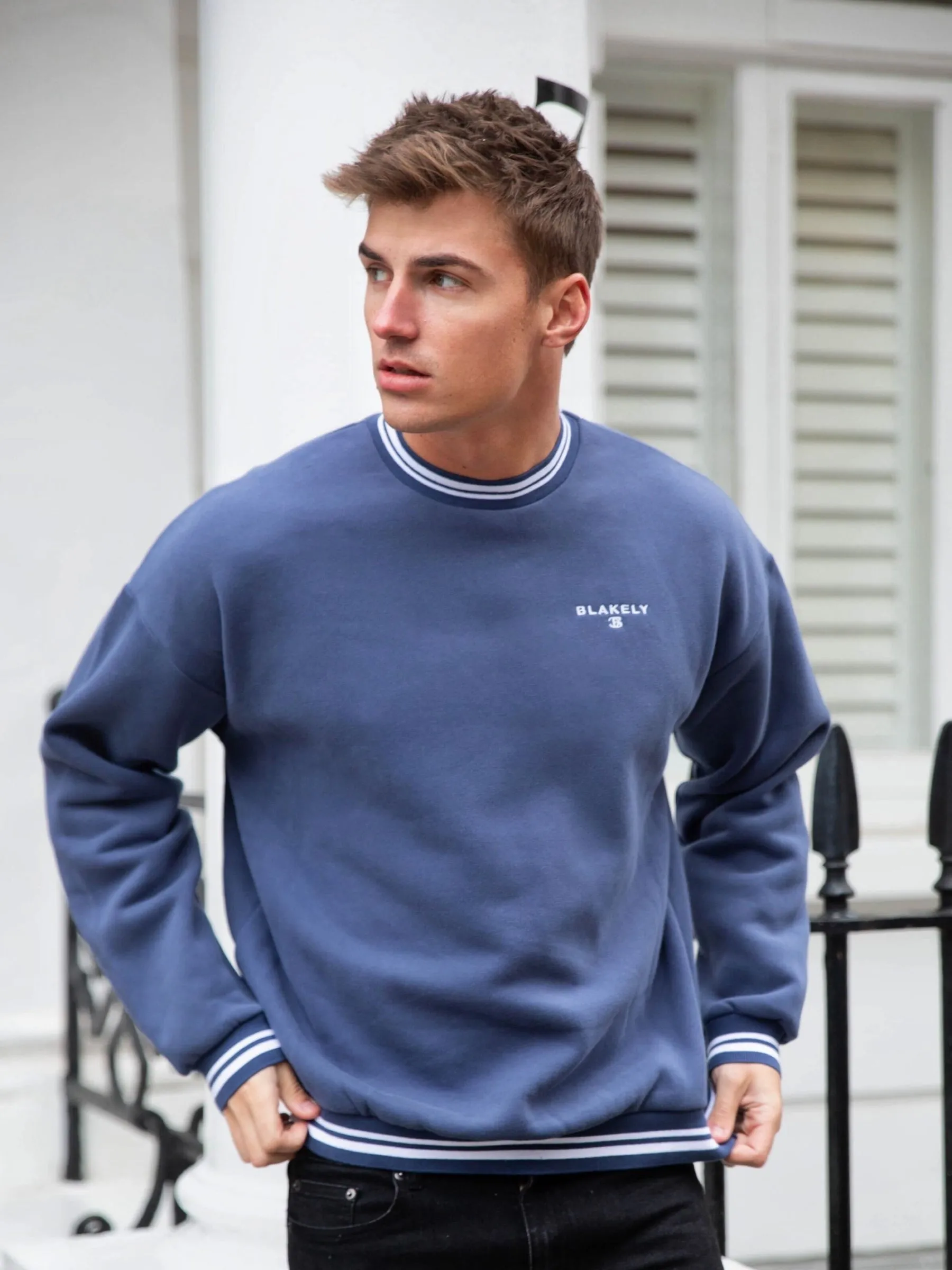 Bexley Relaxed Jumper - Navy