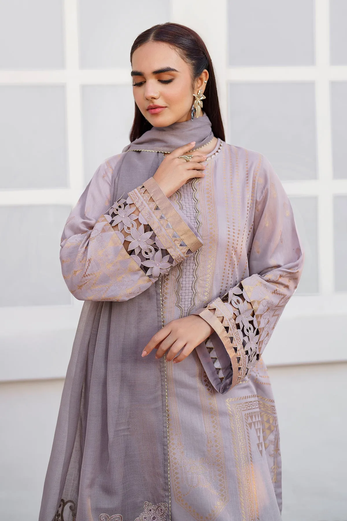 EMBROIDERED JACQUARD LAWN UF-643