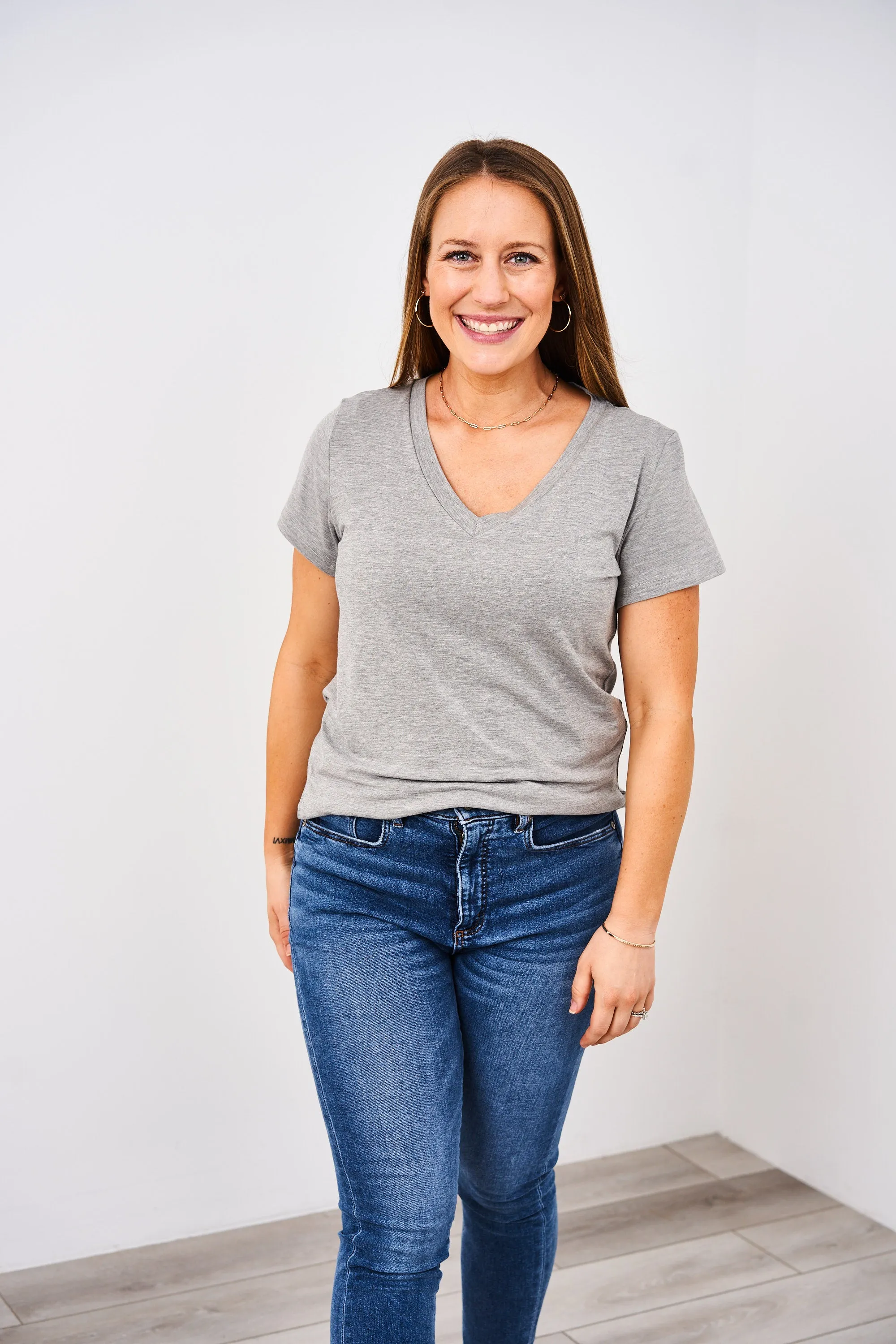 Latched Mama Go-To V-Neck Nursing Tee