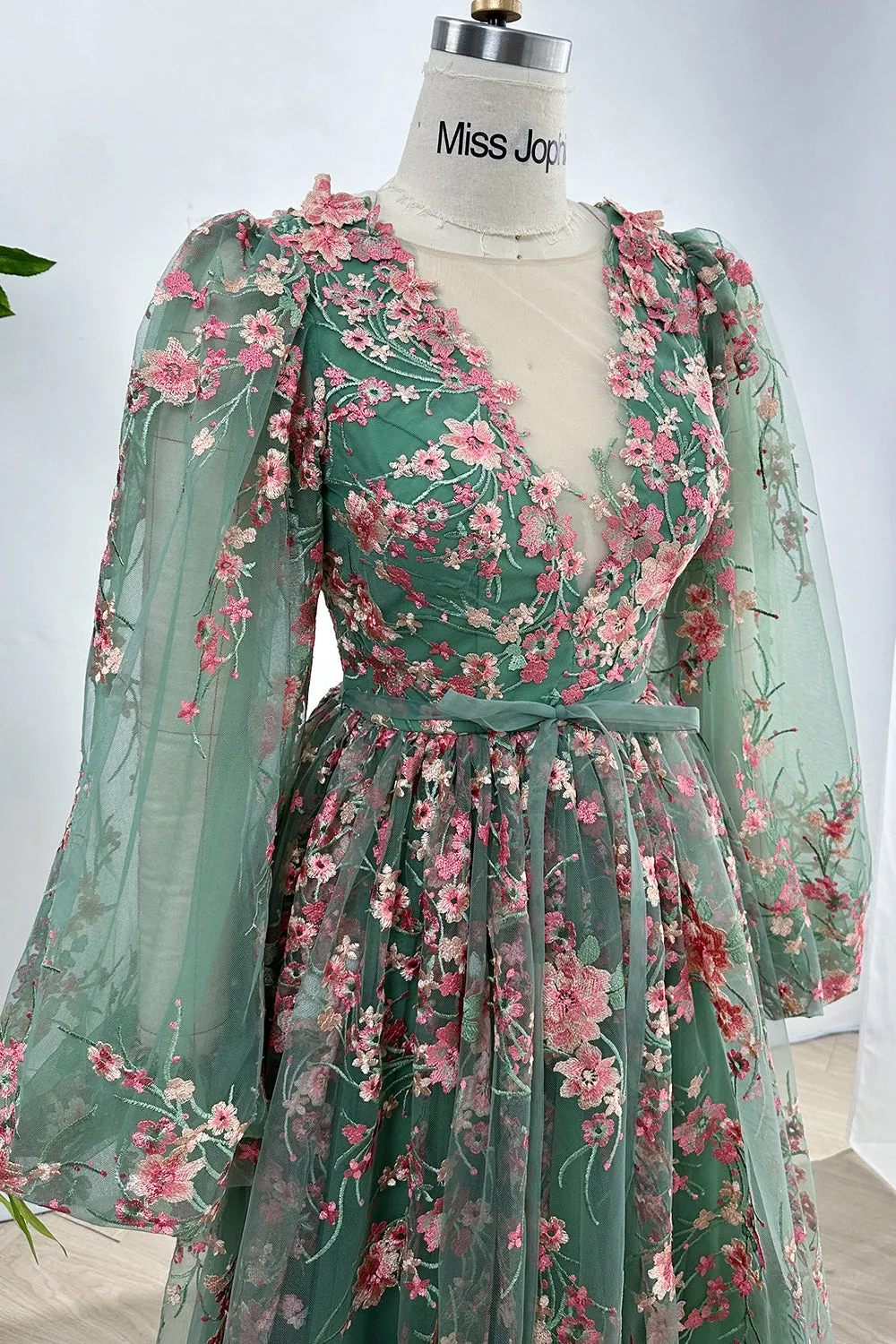 Long Sleeves O Neck Pink Floral Embroidery Sage Tulle Dress