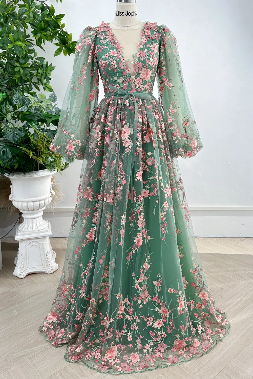 Long Sleeves O Neck Pink Floral Embroidery Sage Tulle Dress