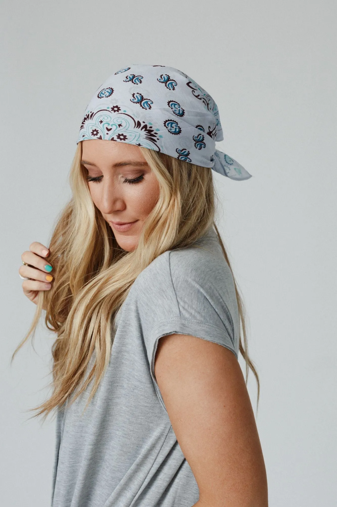 Love Full Paisley Bandana - Blue