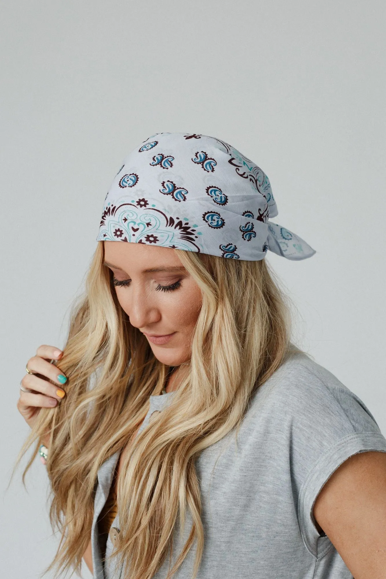 Love Full Paisley Bandana - Blue