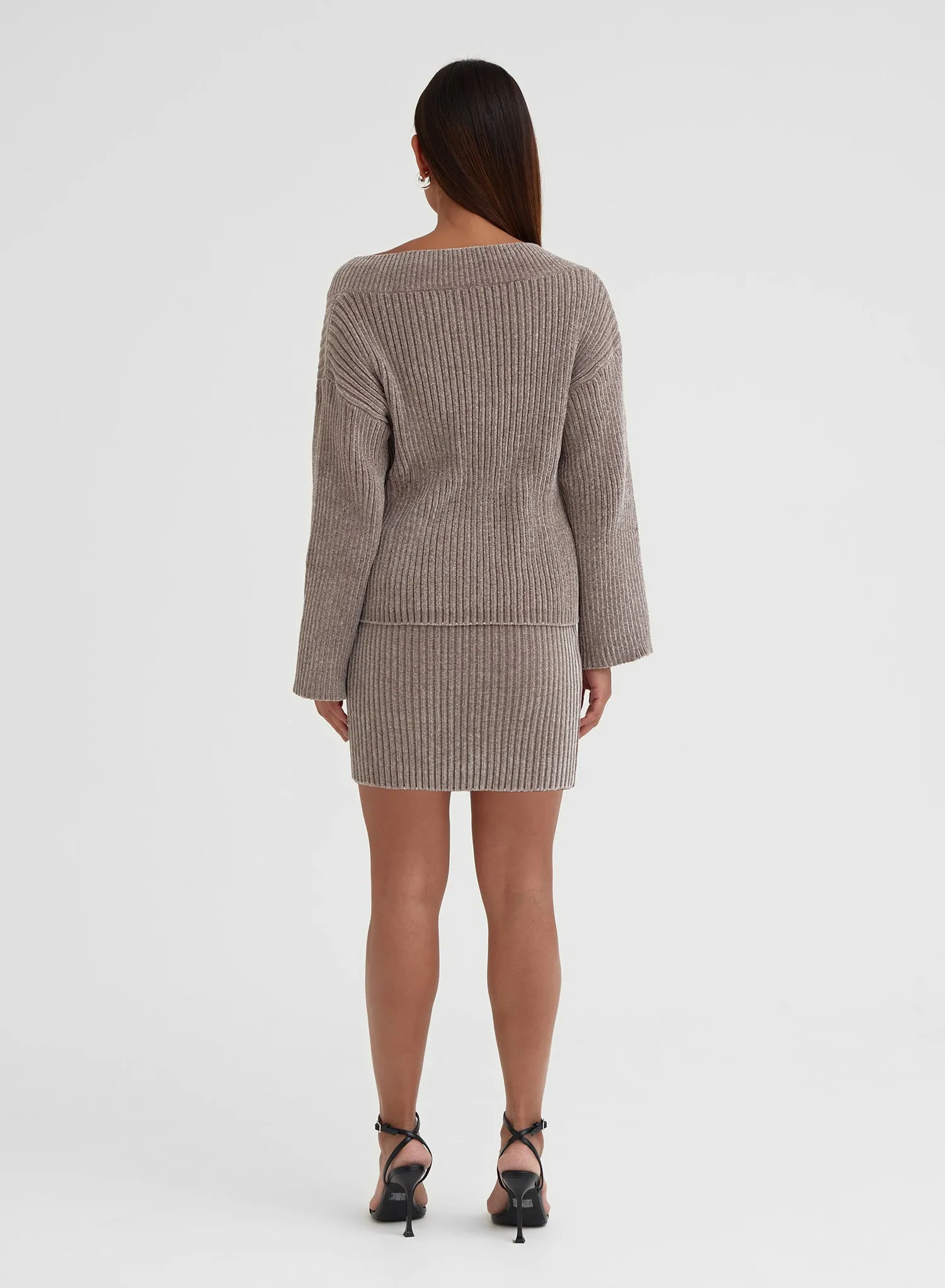 Mocha V Neck Knitted Jumper- Beavan